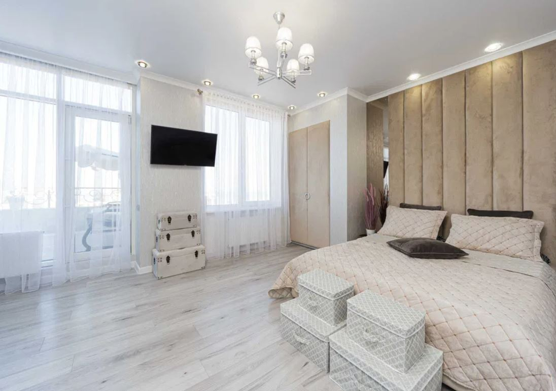 продажа трехкомнатной квартиры номер A-167325 в Приморском районе, фото номер 18